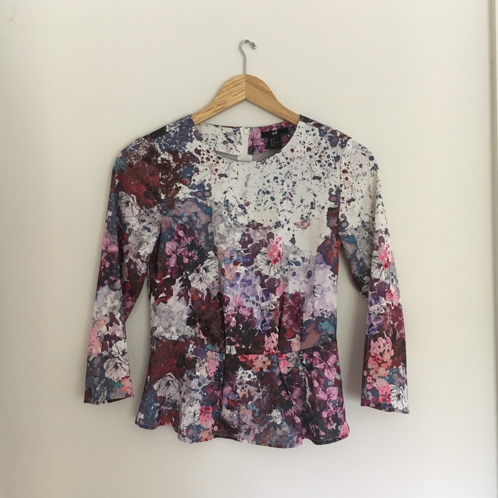 H&M floral splatter print peplum top
